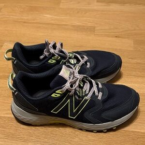 New Balance 410 Women's Sneakers - shoes Navy blue grey